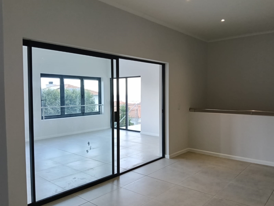 4 Bedroom Property for Sale in Berghof Western Cape